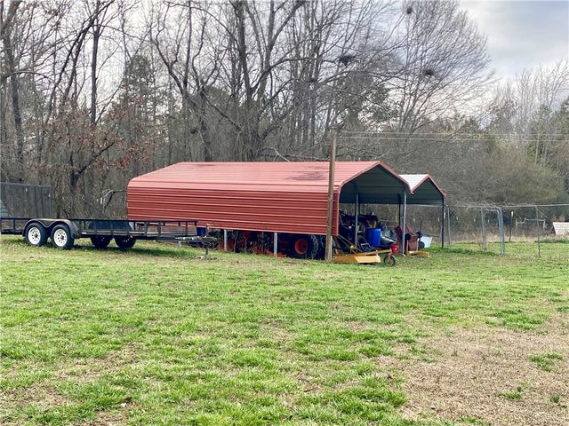 597 Sam Byrum Road, Iva, SC 29655