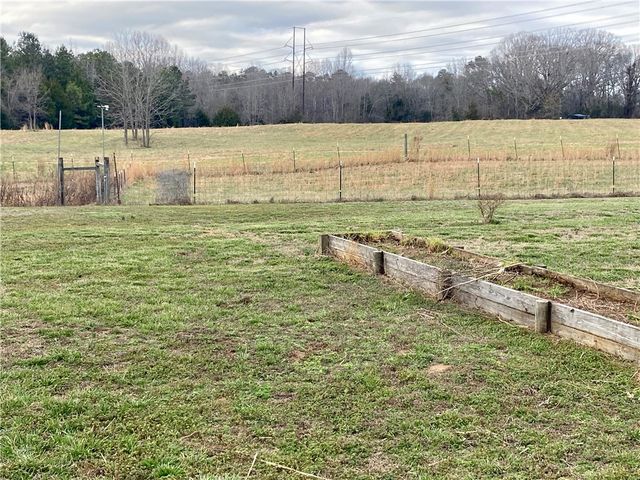 597 Sam Byrum Road, Iva, SC 29655