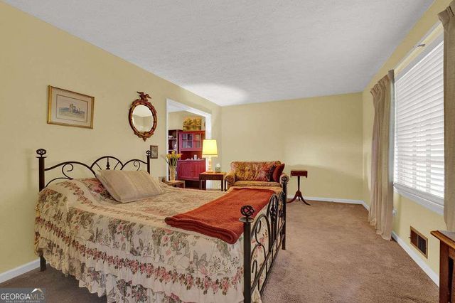 4916 Oak Grove Drive, Sugar Hill, GA 30518