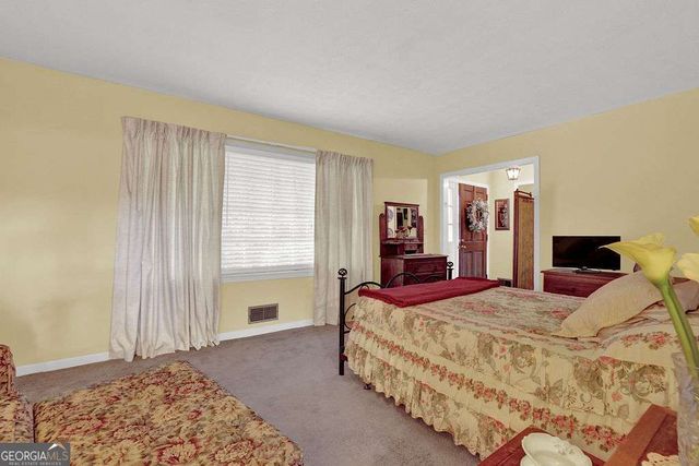 4916 Oak Grove Drive, Sugar Hill, GA 30518