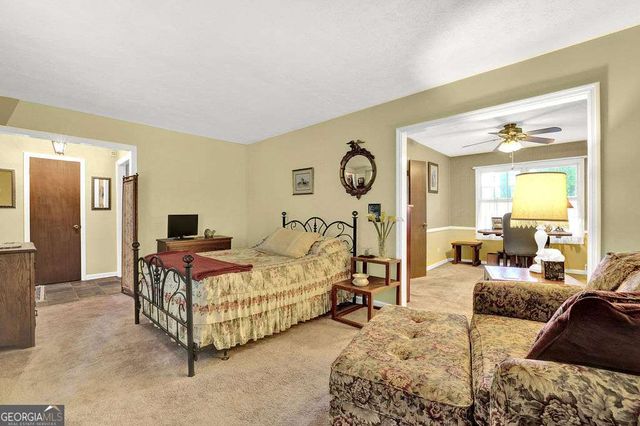 4916 Oak Grove Drive, Sugar Hill, GA 30518