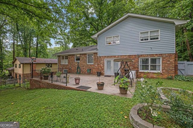 4916 Oak Grove Drive, Sugar Hill, GA 30518