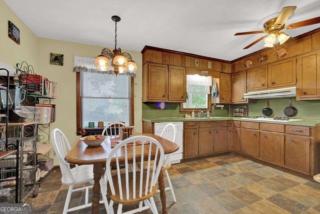 4916 Oak Grove Drive, Sugar Hill, GA 30518