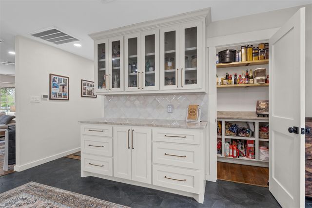 315 S Avenue G, Clifton, TX 76634