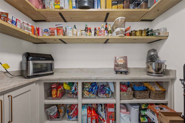 315 S Avenue G, Clifton, TX 76634