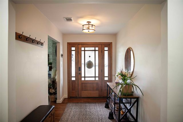 315 S Avenue G, Clifton, TX 76634
