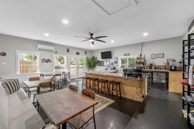 315 S Avenue G, Clifton, TX 76634