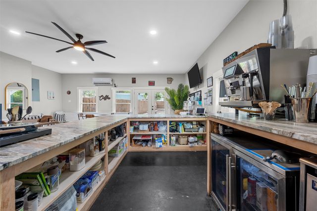 315 S Avenue G, Clifton, TX 76634