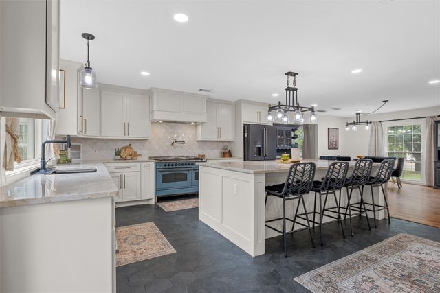 315 S Avenue G, Clifton, TX 76634