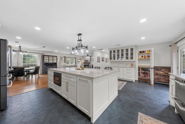 315 S Avenue G, Clifton, TX 76634