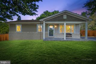 1642 S OX RD, Edinburg, VA 22824
