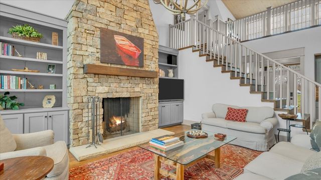 8581 Silver View Ln, Silver Point, TN 38582