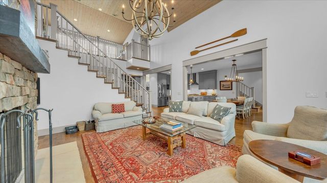 8581 Silver View Ln, Silver Point, TN 38582