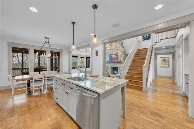 8581 Silver View Ln, Silver Point, TN 38582