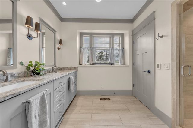 8581 Silver View Ln, Silver Point, TN 38582