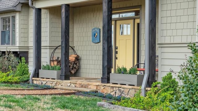 8581 Silver View Ln, Silver Point, TN 38582