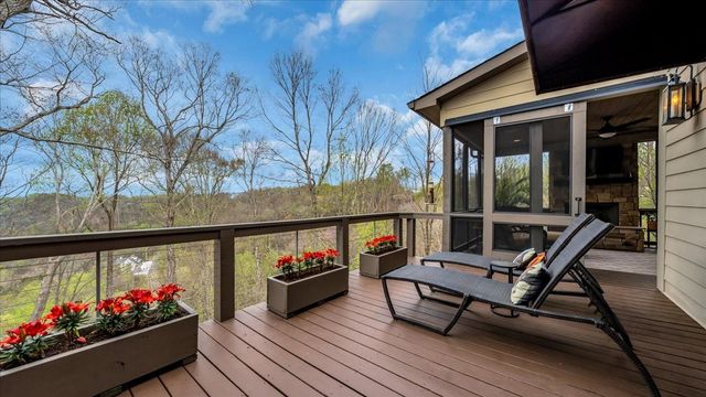 8581 Silver View Ln, Silver Point, TN 38582