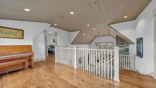 8581 Silver View Ln, Silver Point, TN 38582