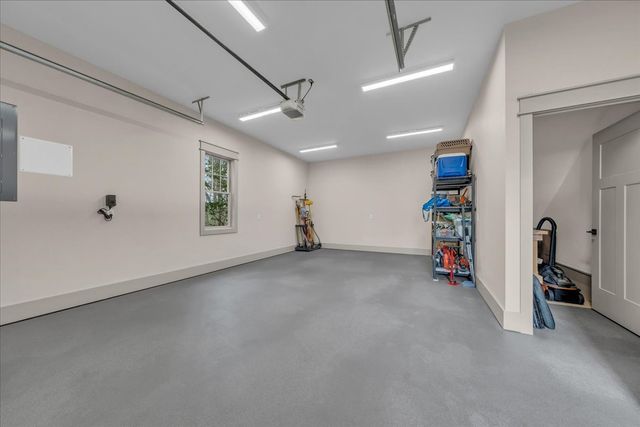 8581 Silver View Ln, Silver Point, TN 38582