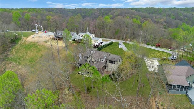 8581 Silver View Ln, Silver Point, TN 38582