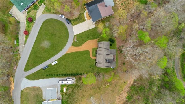 8581 Silver View Ln, Silver Point, TN 38582