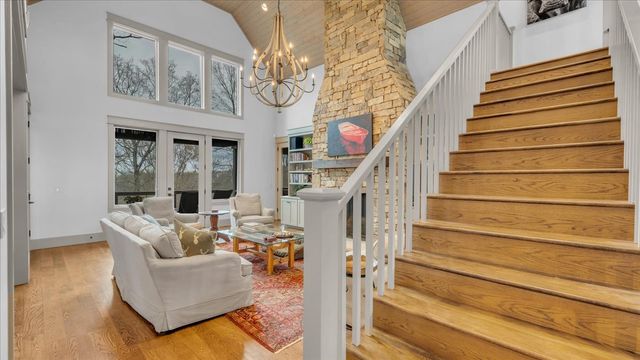 8581 Silver View Ln, Silver Point, TN 38582