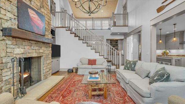 8581 Silver View Ln, Silver Point, TN 38582