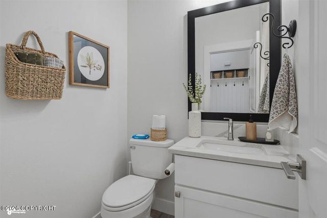 2380 E Grizzly Bear Drive, Wasilla, AK 99654