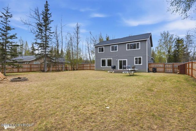 2380 E Grizzly Bear Drive, Wasilla, AK 99654