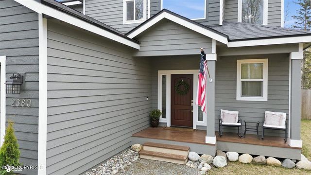 2380 E Grizzly Bear Drive, Wasilla, AK 99654