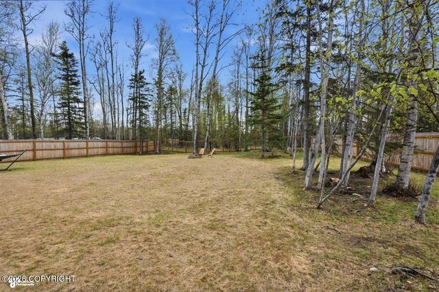 2380 E Grizzly Bear Drive, Wasilla, AK 99654