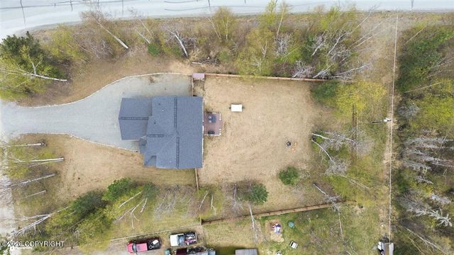 2380 E Grizzly Bear Drive, Wasilla, AK 99654