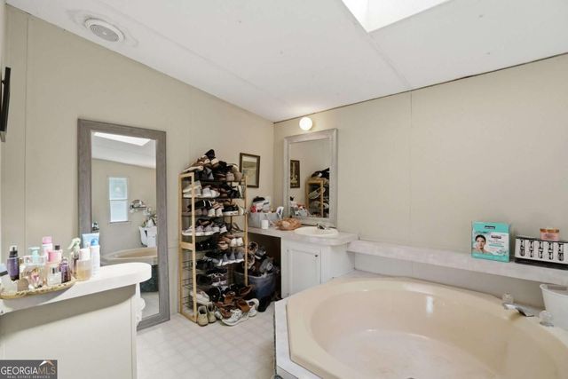 1549 Major Abercrombie Circle, Murrayville, GA 30564