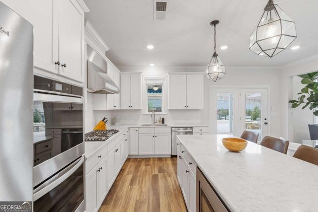 409 Carmichael Circle, Canton, GA 30115