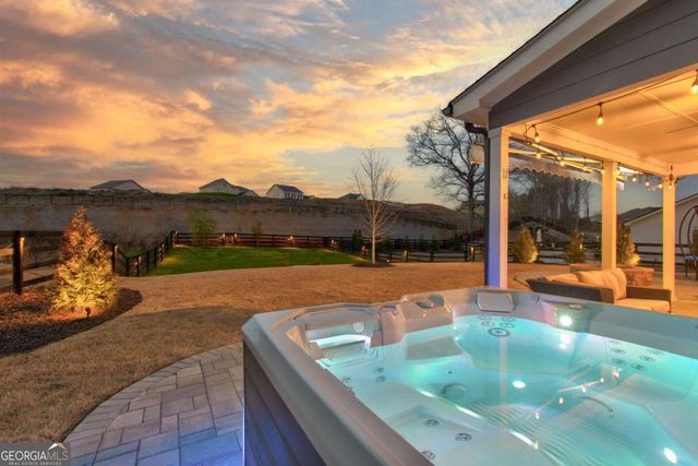 409 Carmichael Circle, Canton, GA 30115