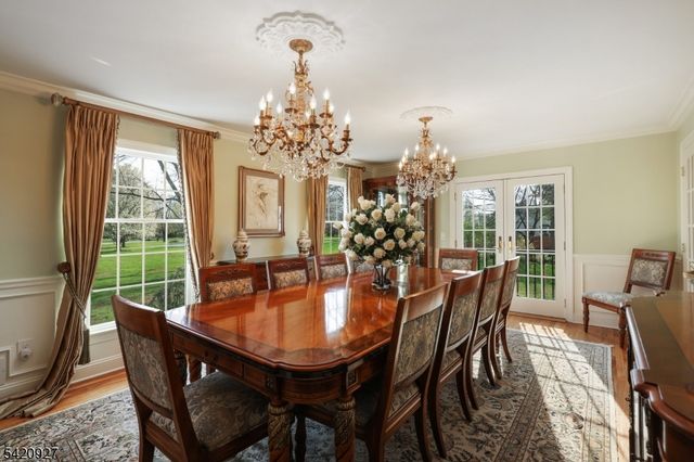 12 Buttonwood Ct, Montgomery Twp., NJ 08502