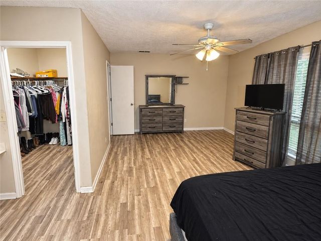 6260 Mozart Drive, Riverdale, GA 30296