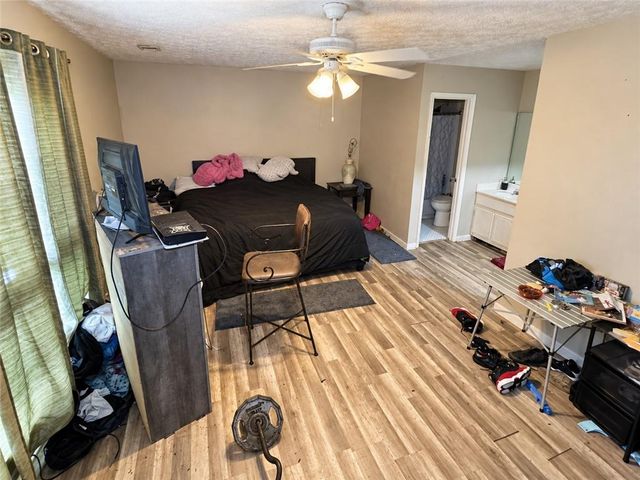 6260 Mozart Drive, Riverdale, GA 30296