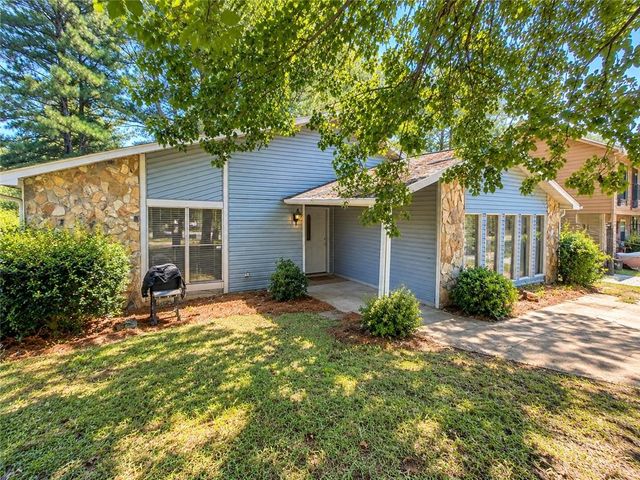 6260 Mozart Drive, Riverdale, GA 30296