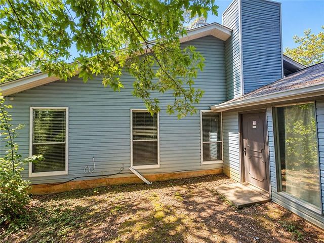 6260 Mozart Drive, Riverdale, GA 30296