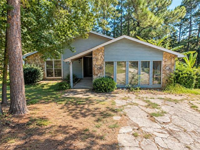 6260 Mozart Drive, Riverdale, GA 30296
