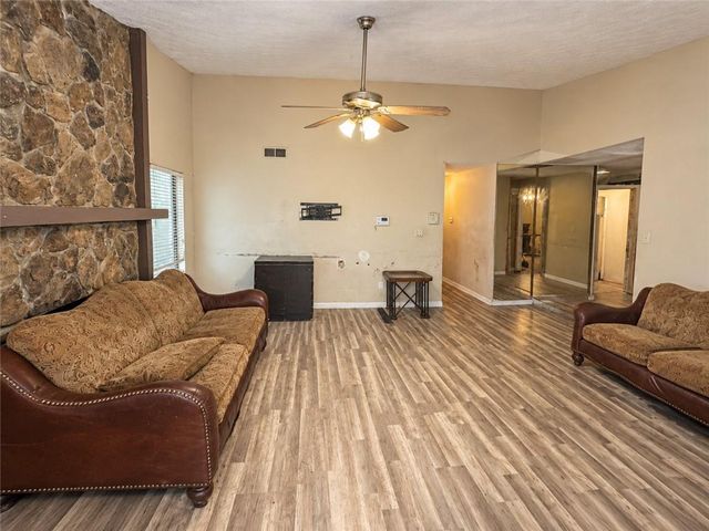 6260 Mozart Drive, Riverdale, GA 30296