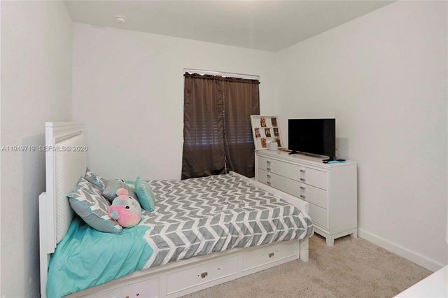 2432 SE 10th Court, Homestead, FL 33035