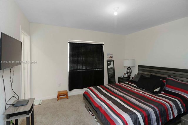 2432 SE 10th Court, Homestead, FL 33035