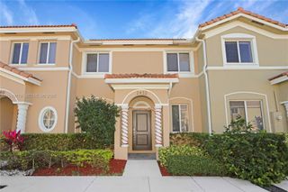 2432 SE 10th Court, Homestead, FL 33035
