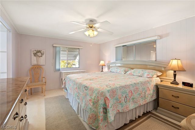 5523 Salem LN, North Fort Myers, FL 33917