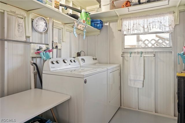 5523 Salem LN, North Fort Myers, FL 33917