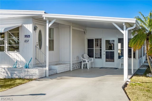 5523 Salem LN, North Fort Myers, FL 33917