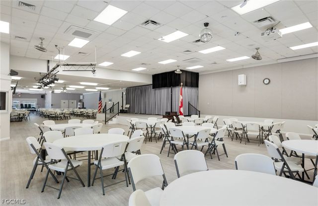 5523 Salem LN, North Fort Myers, FL 33917