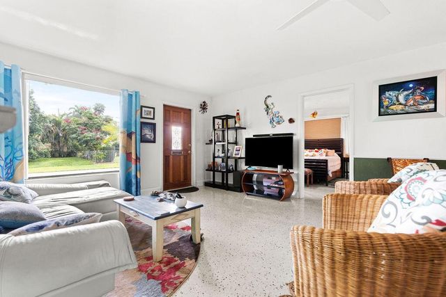 1613 Nanette Court, Lake Worth, FL 33461